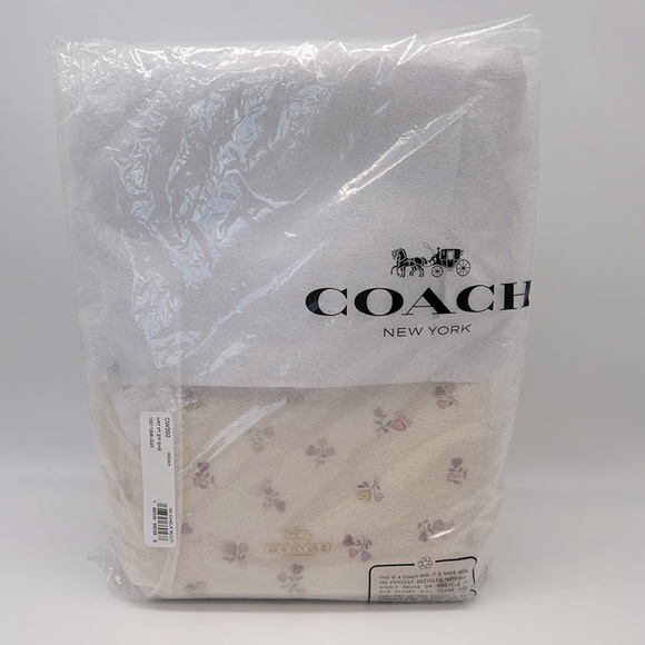 Coach Zip Top Shoulder Bag With Heart Print - Picture 11 of 16